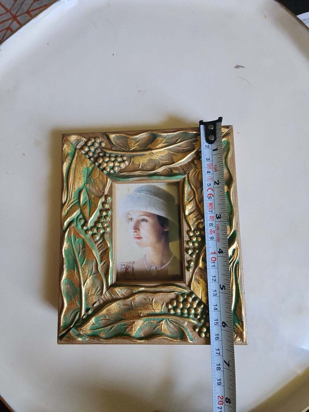 The Bombay Company Ornate Gold and Green Leaf Picture Frame